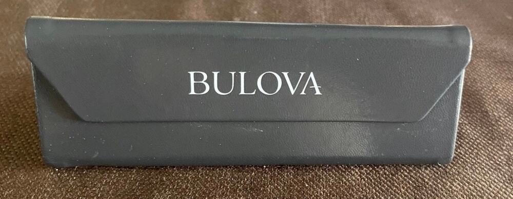 Bulova eyeglass holder